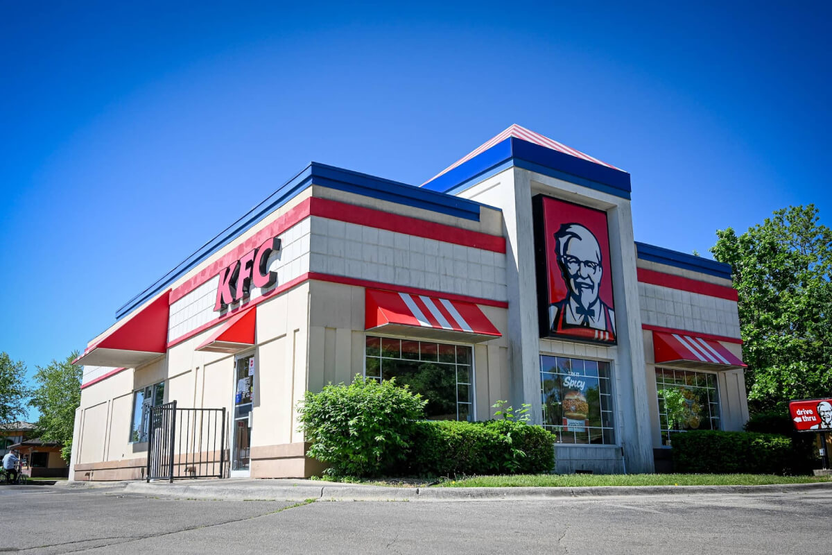 KFC khẳng định vị thế thương hiệu với logo đáng tin cậy